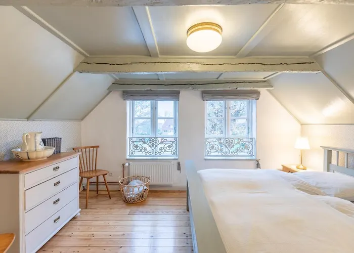 Hus Rode Doer Oldenswort